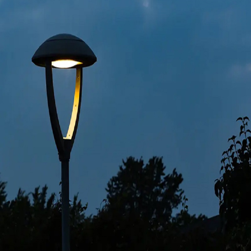Guia de luzes LED para lojas: lúmens, temperatura de cor e tipos de luminárias 2026